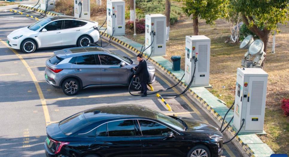 China cuenta con la mayor red de carga para vehículos eléctricos del mundo