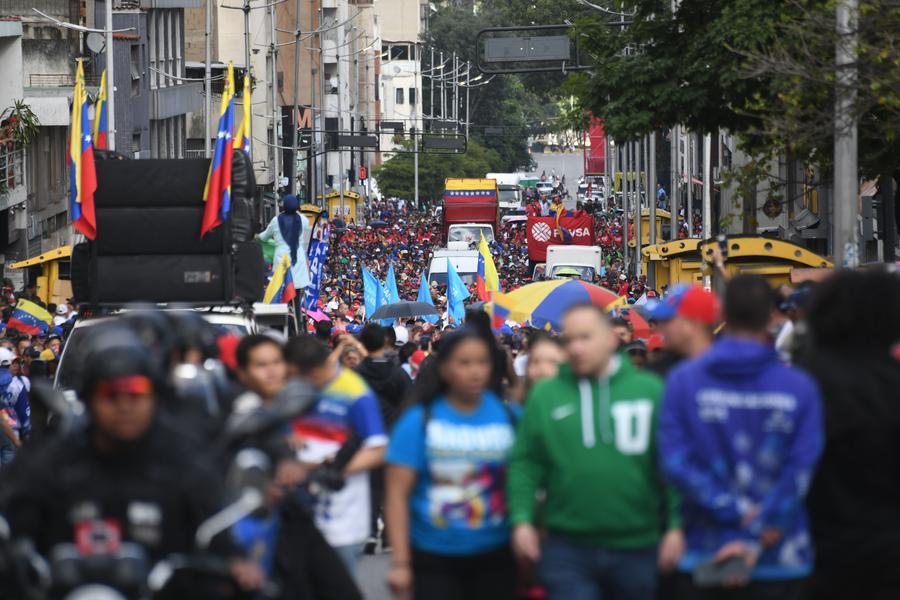 Presidenta encargada de Venezuela firma y celebra reforma de la Ley de Hidrocarburos