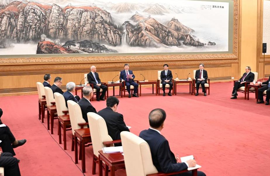 Xi asiste a reunión de Año Nuevo chino con personalidades no pertenecientes al PCCh