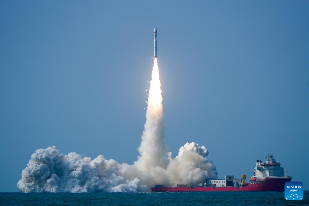 Cohete comercial SD-3 de China lanza 7 satélites desde el mar