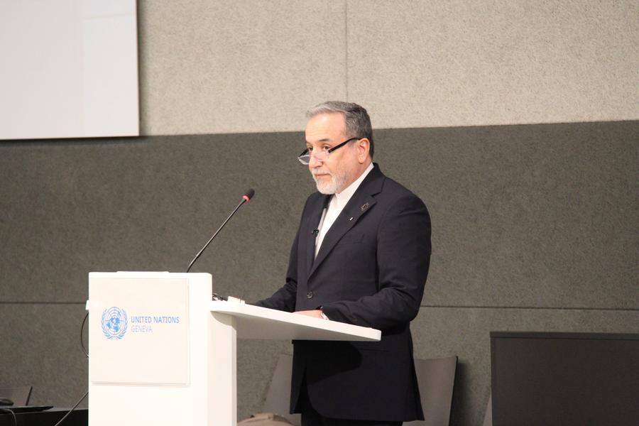Imagen del 17 de febrero de 2026 del ministro de Relaciones Exteriores iraní, Seyed Abbas Araghchi, hablando en una conferencia de desarme de la ONU, en Ginebra, Suiza. (Xinhua/Shi Song)