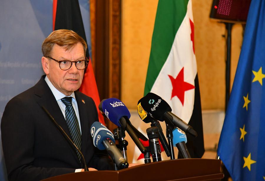 El visitante ministro de Asuntos Exteriores alemán, Johann Wadephul, habla durante una conferencia de prensa, en Damasco, Siria, el 30 de octubre de 2025. (Xinhua/Ammar Safarjalani)