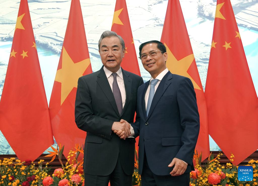 China y Vietnam celebran reunión para impulsar cooperación