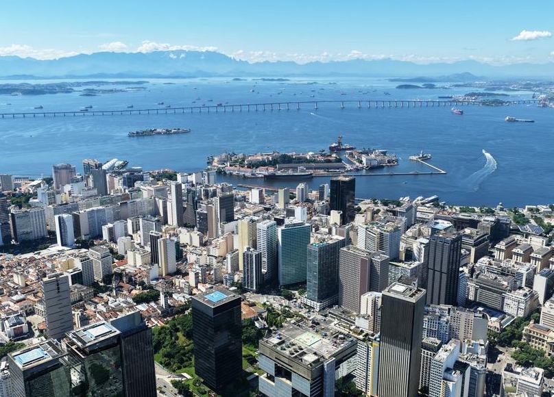 Brasil amplía meta de programa habitacional a tres millones de viviendas para este año