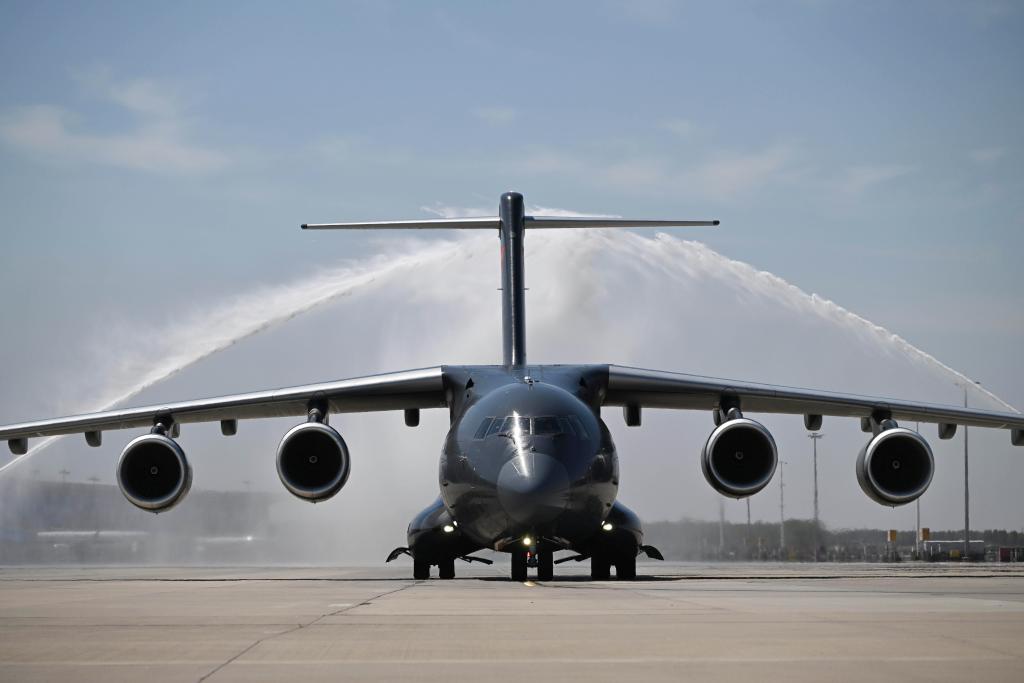 Restos de 12 mártires chinos de Guerra de Corea repatriados desde República de Corea