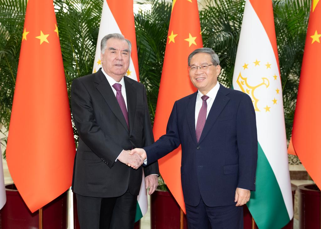 Premier chino se reúne con presidente tayiko