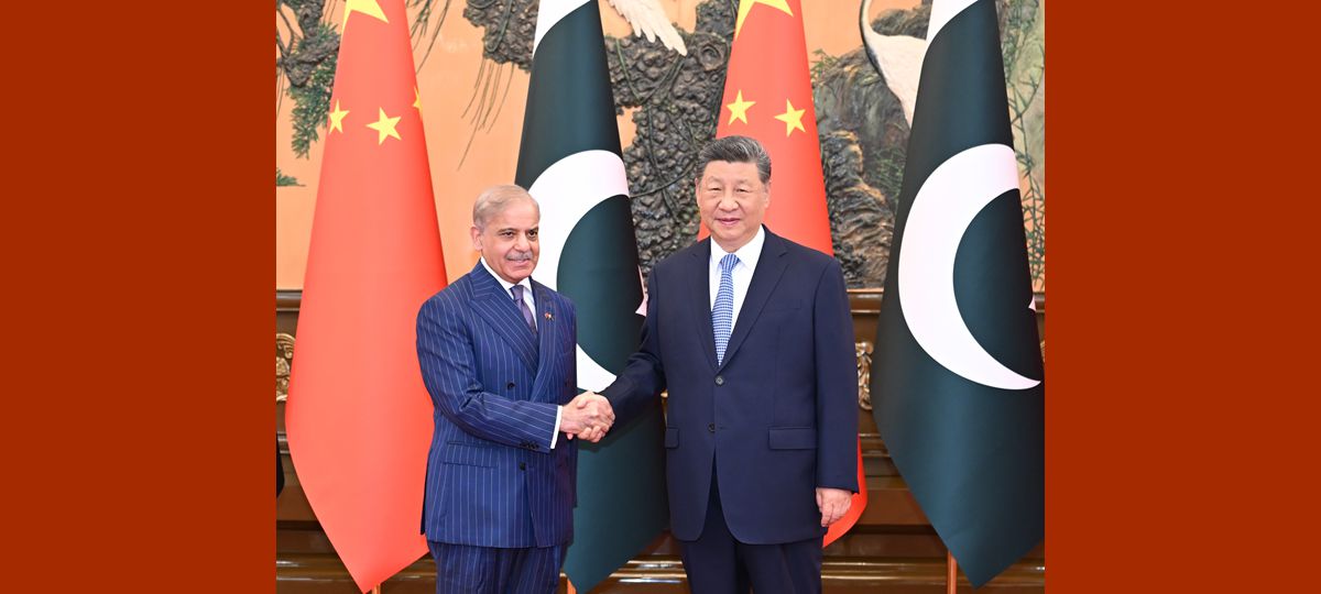 Xi pide acelerar construcción de comunidad China-Pakistán más estrecha de futuro compartido en la nueva era