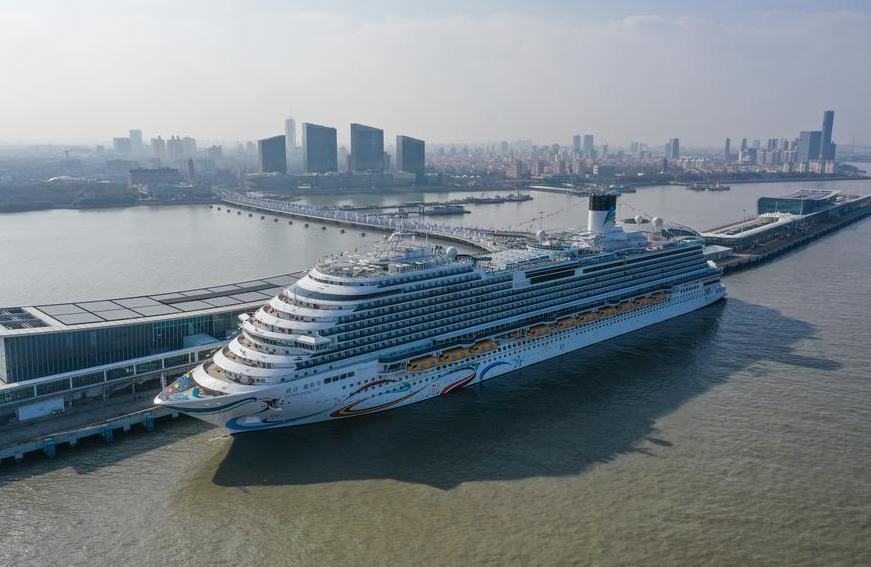 Primer crucero de fabricación china parte de Shanghai en viaje sin paradas y regreso al mismo puerto de origen