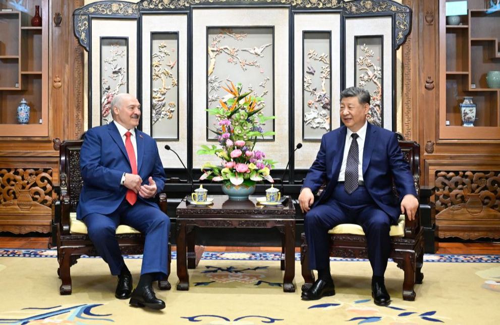 Xi se reúne con presidente de Bielorrusia