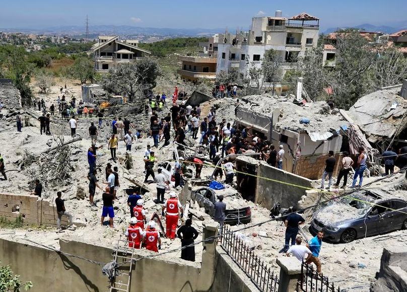 Netanyahu visita "zona de seguridad" en sur de Líbano mientras continúan ataques israelíes a pesar de cese al fuego