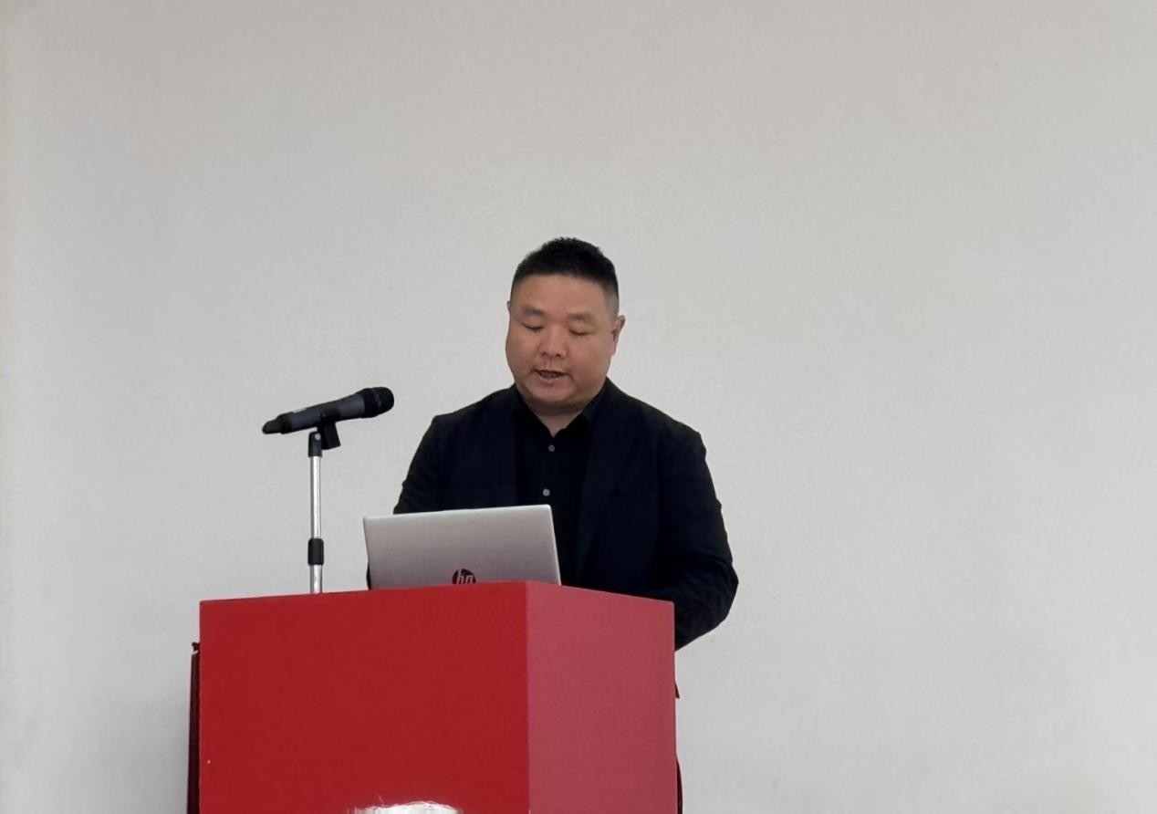 Li Xiangning, vicerrector de la Universidad Tongji, intervino como representante de la institución organizadora. (Foto proporcionada por la Universidad Tongji)