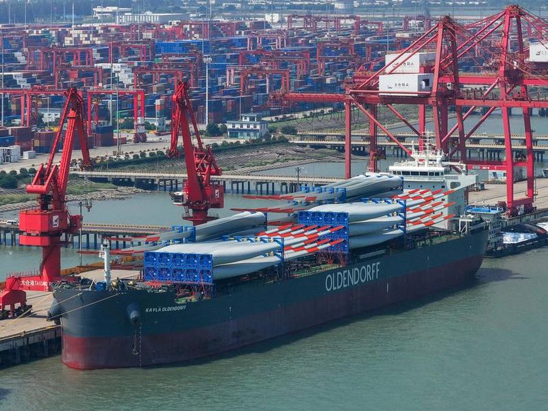 Buque atracando en el puerto de Taicang, provincia de Jiangsu, 16 de septiembre del 2025. [Foto: Xinhua]