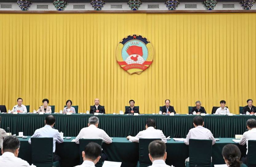 Asesores políticos nacionales de China analizan aceleración de modernización de agricultura y zonas rurales