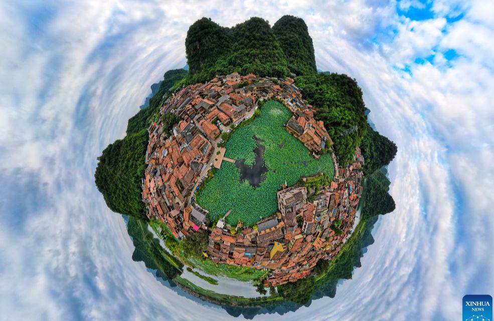 Área escénica de China vive un auge turístico en la temporada alta de verano