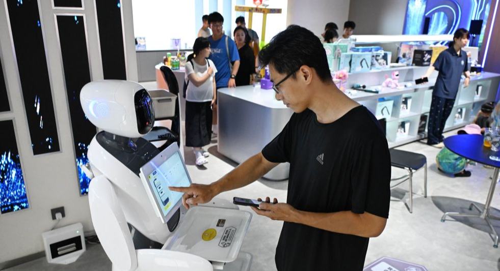 Inaugurada la primera tienda de experiencias de robots 6S en Qingdao