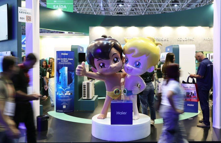 Marcas chinas exhiben productos más recientes durante Febrava Rio en Río de Janeiro