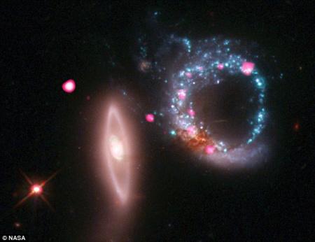 Agujeros negros formaron gigantesco anillo en el espacio