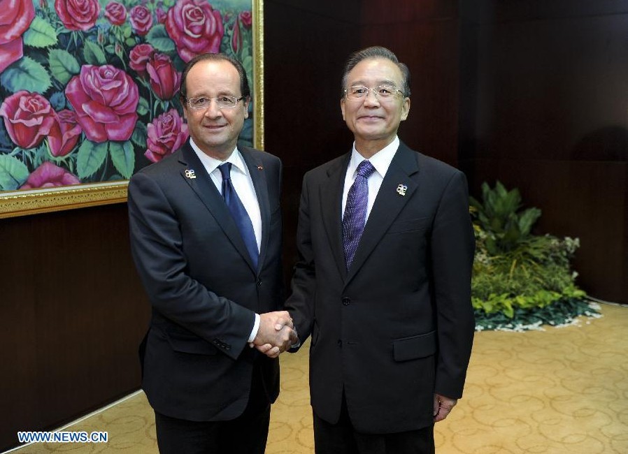 PM chino promete profundizar lazos con Francia