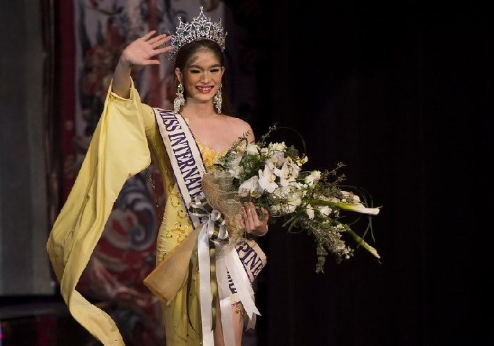 Señorita felipina se corona como “Campeona de Transexuales Internacionales” (10)