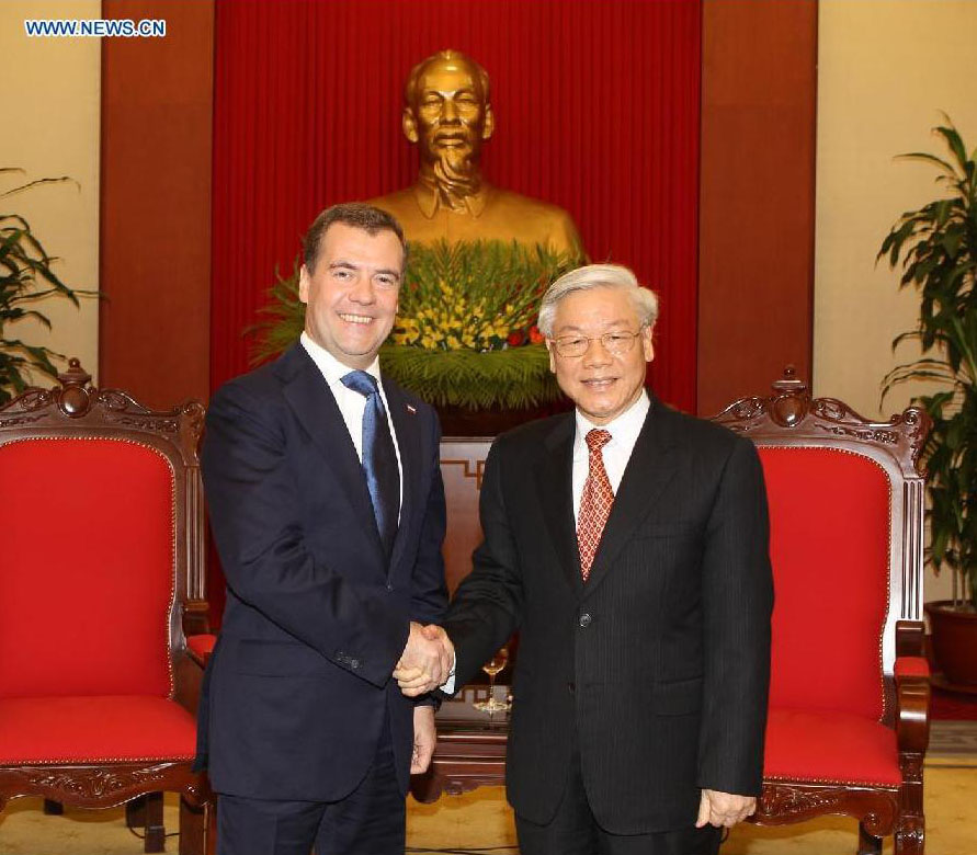 Primer ministro de Rusia se reúne con líderes de Vietnam