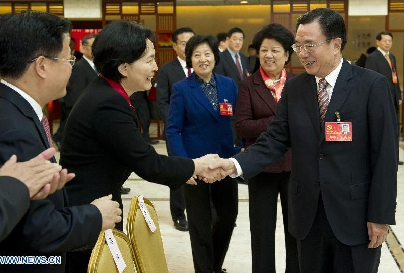 He Guoqiang insta a miembros de PCCh a fortalecer lucha contra corrupción