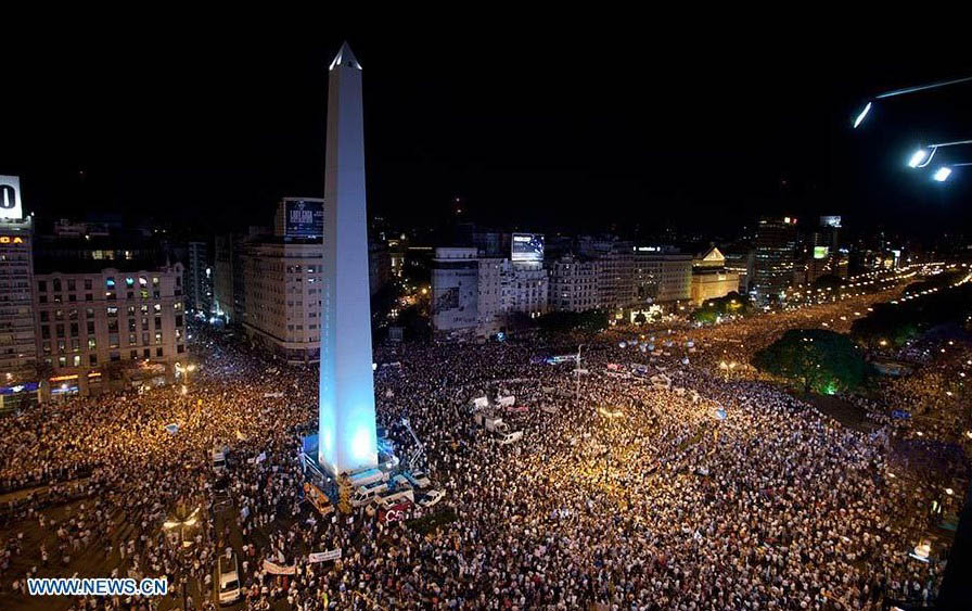 Realizan protestas contra el gobierno de Argentina