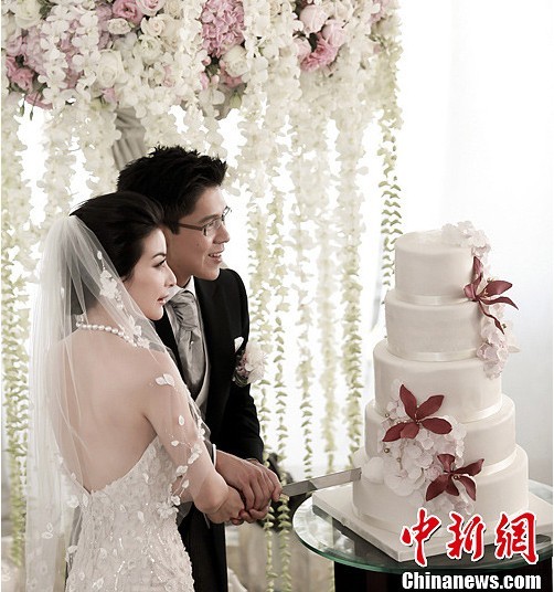 Campeona olímpica Guo Jingjing se casa con el hijo mayor del magnate de Hong Kong Timothy Fok (2)