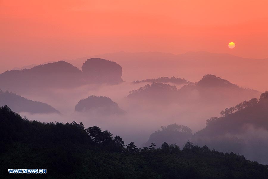 Fujian: Amanecer de Montaña Wuyi 