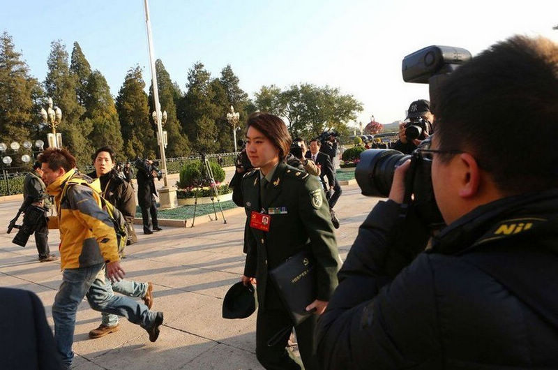 Los medios enfocan en la representante más joven del XVIII Congreso Nacional del PCCh