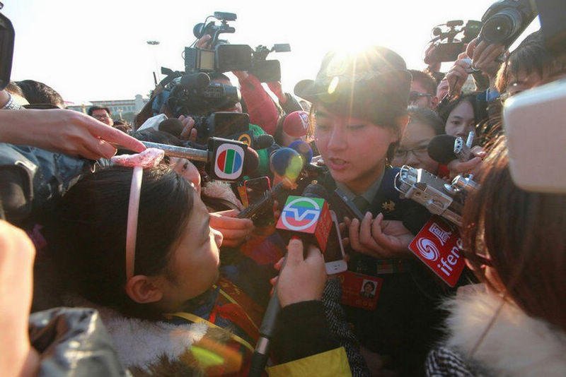 Los medios enfocan en la representante más joven del XVIII Congreso Nacional del PCCh 5