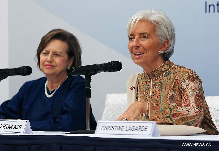 FMI espera "solución verdadera" a deuda griega y advierte a EEUU contra "abismo fiscal"