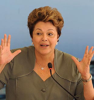 Dilma Rousseff afirma que la desigualdad en Brasil tiene "raza, género y edad"