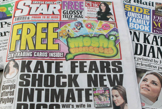 El editor del diario Irish Daily Star que publicó fotos de la duquesa de Cambridge en 'topless' renuncia