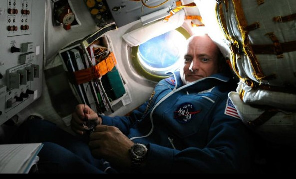 Dos astronautas realizarán la misión espacial más larga en 2015