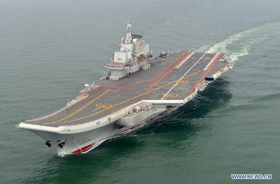 Portaaviones chino hace sonar la sirena en honor del difunto Luo Yang