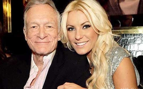 El magnate de Playboy de 86 años se casa con una chica de 26 años
