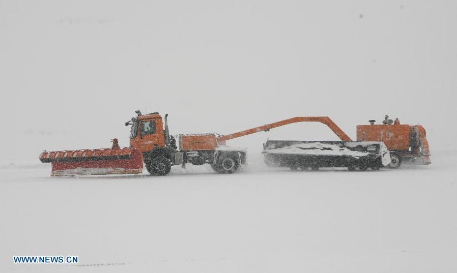 Tormentas de nieve afectan a 12.000 personas y tráfico aéreo en China