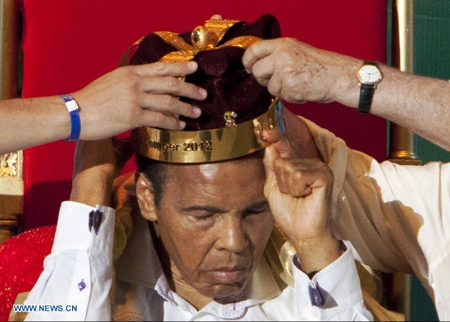 Estadounidense Mohamed Alí es coronado el Rey del Boxeo Mundial