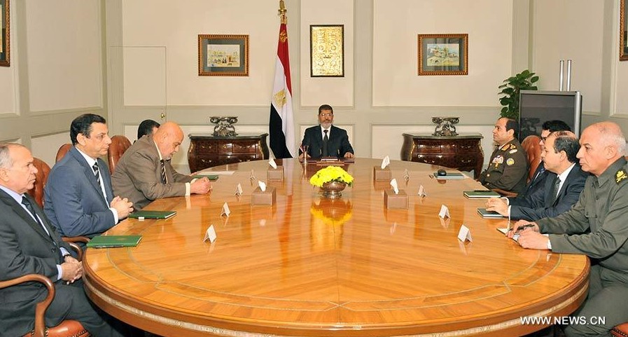Presidente de Egipto invita a oposición a diálogar el sábado