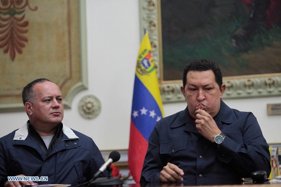 Presidente venezolano Chávez viajará a Cuba tras recaída del cáncer