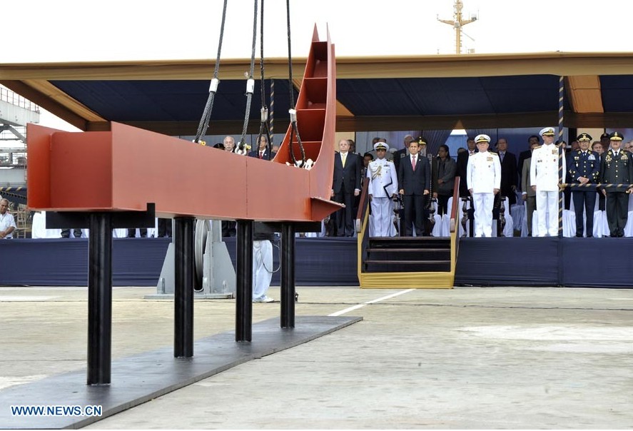Presidente peruano Humala da orden para construir buque escuela