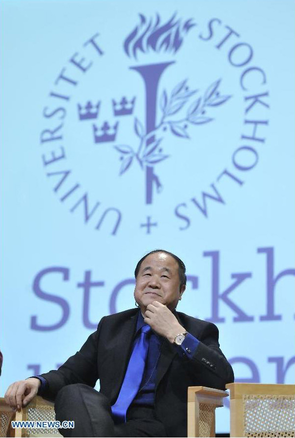 Mo Yan pronuncia un discurso en la Universidad de Estocolmo