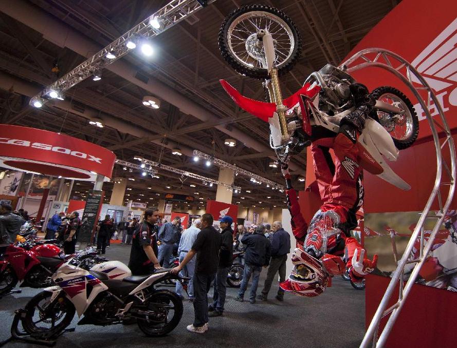Momentos más impresionantes del Espectáculo de Motocicletas de Toronto 2012 (7)