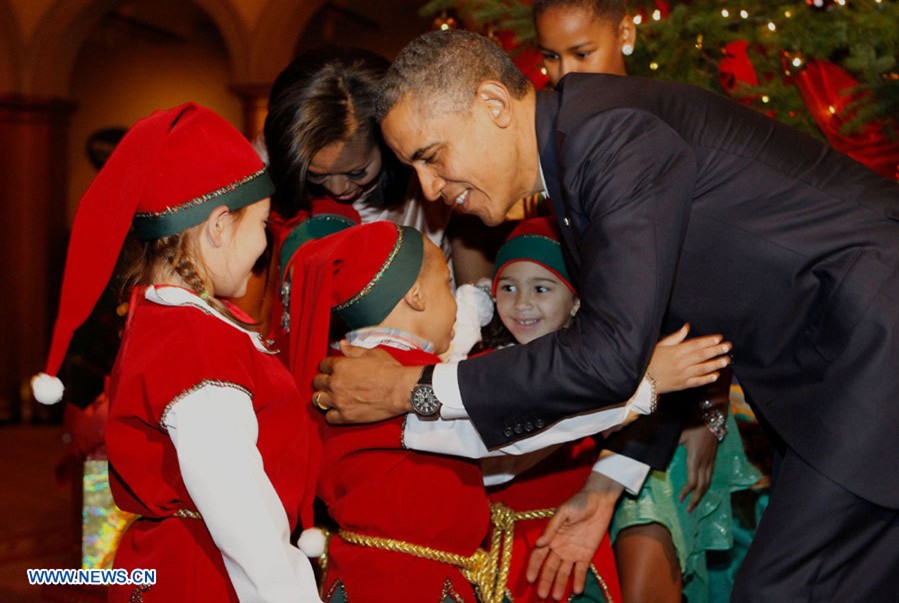 Barack Obama asiste al concierto "Navidad en Washington''