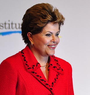 Mantiene gobierno de Rousseff aprobación de 62%, según sondeo