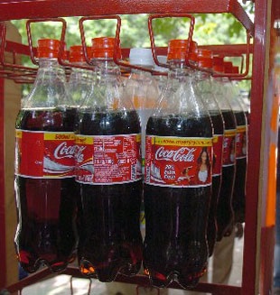 Coca Cola China presenta informe contra rumor sobre fungicida