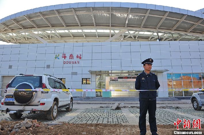 Prueba en línea de metro en suroeste de China deja un muerto y un herido