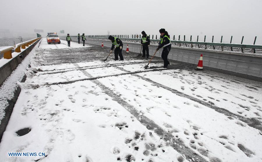 Bajas temperaturas afectan a 570.000 personas en Guizhou, China (5)