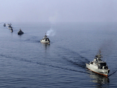 Irán realiza ensayos de “guerra moderna” en Estrecho de Ormuz