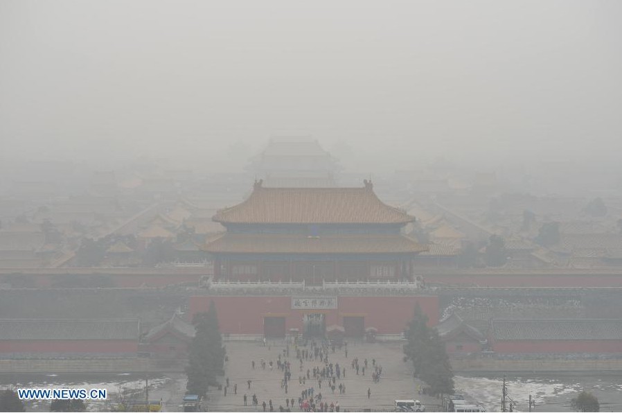 Beijing toma medidas contra grave contaminación del aire